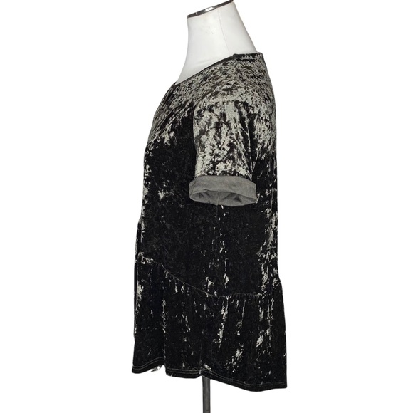 Altar’d State Crushed Velvet Peplum Top - Picture 4 of 7